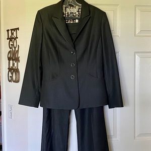 Gorgeous charcoal two piece pant suit